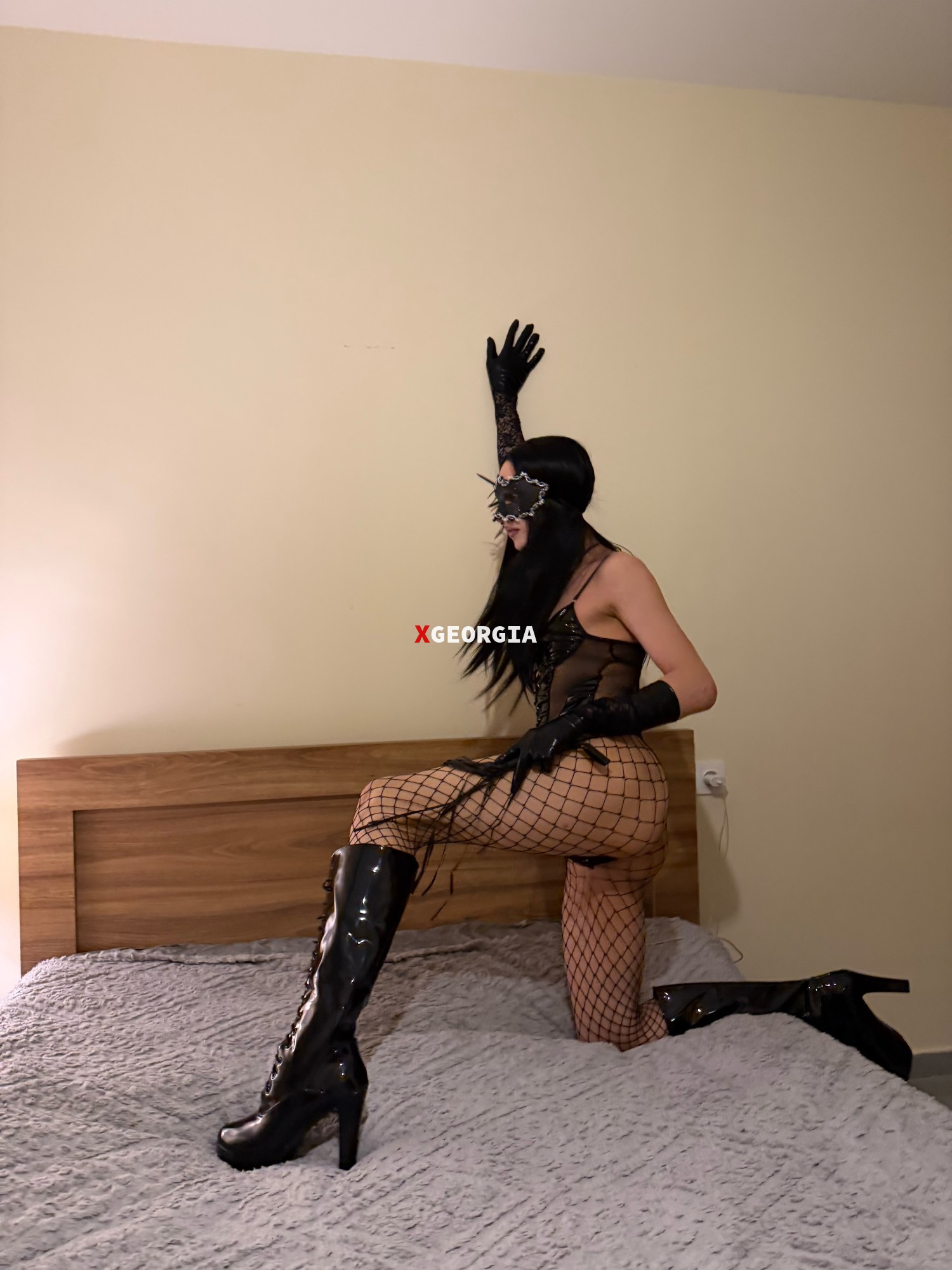 SOFIA DOMINANT TRANS 21CM + Virtual fun 1