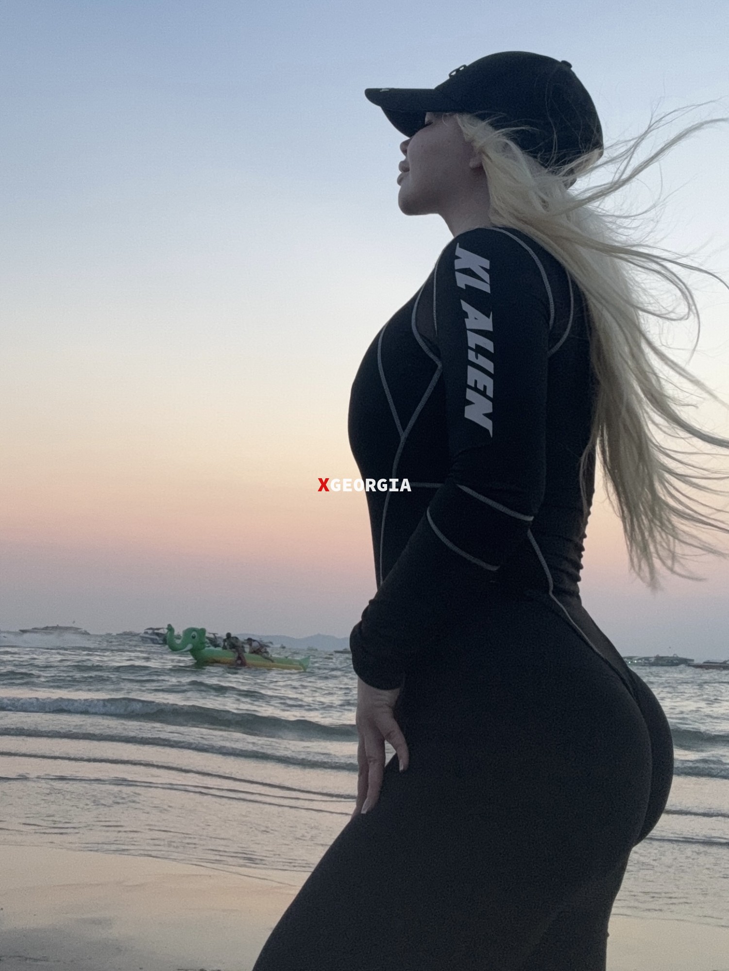 Emilia 100% REAL 1